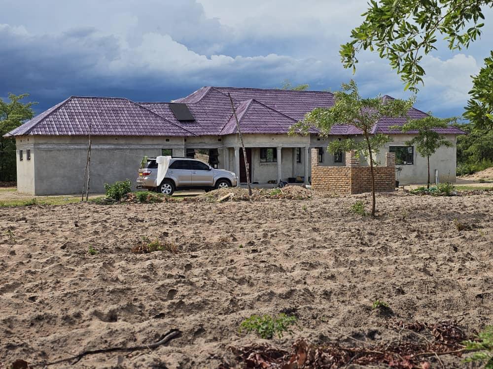 The Nyaluwe farmstead where the farm and surrounding community meet